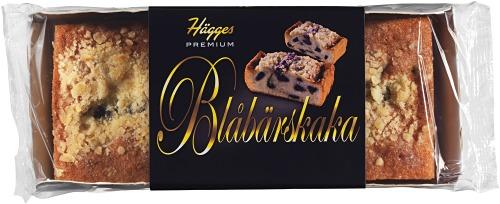 En saftig kaka med inbakad blåbärssylt.